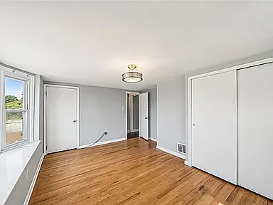 5742 Verona Rd — Photo 6