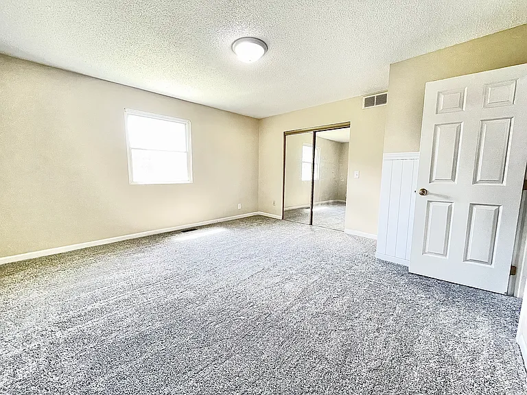 1100 Fishlock Ave — Photo 8