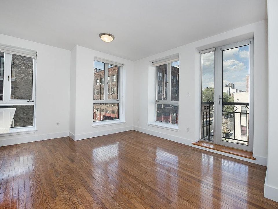 1st image of 80 Meserole St APT 2D