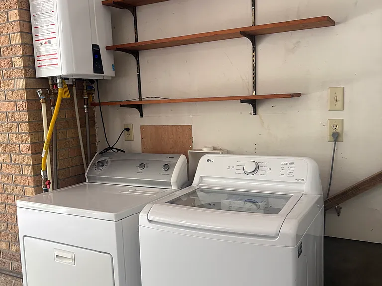 108 Clarkson St — Photo 13