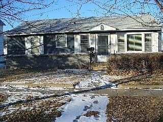 2nd image of 104 N Broadway St