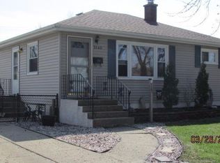 3140 Glenwood St, Highland, IN 46322