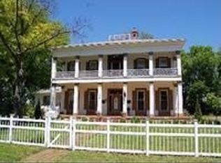 210 W Prospect Ave, Ottawa, IL