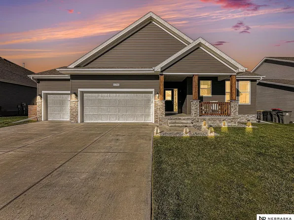10340 White Pine Rd, Lincoln, NE 68527