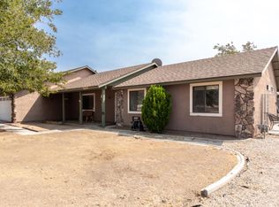 22573 Ojai Rd, Apple Valley, CA 92308