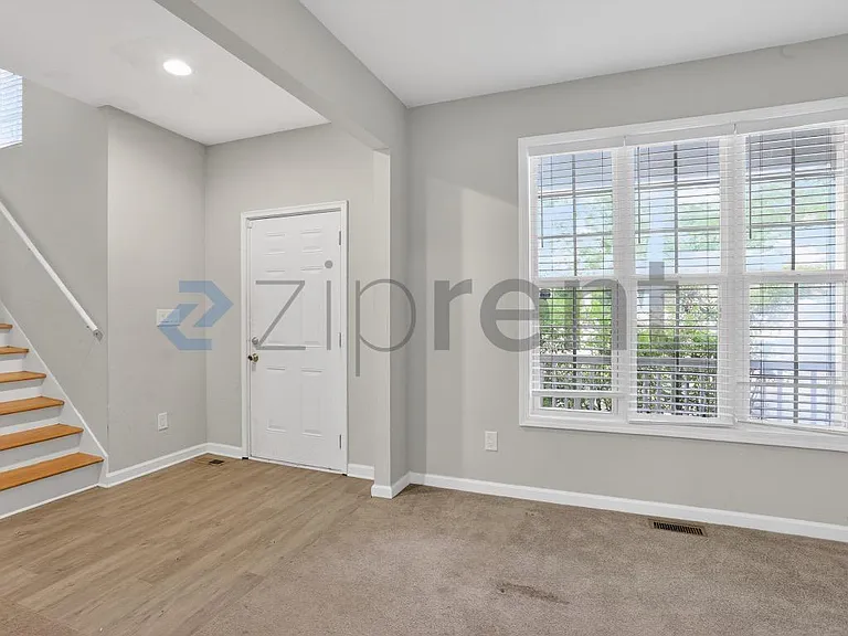 506 Waterford Rd NW — Photo 7