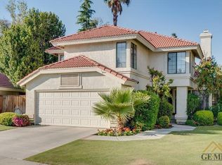 8200 Portsmouth St, Bakersfield, CA 93311