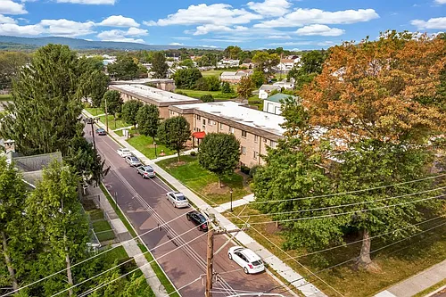 Pear Tree Court Apartments Photo 1