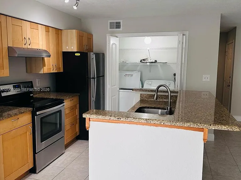 777 Riverside Dr #1526 — Photo 3