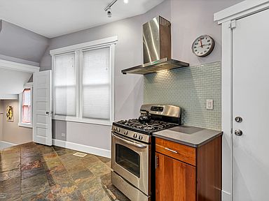 4519 N Oakley Ave, Chicago, IL 60625 | Zillow