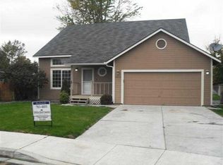 3914 W Hood Ct, Kennewick, WA 99336