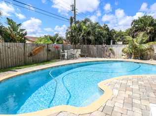 2842 Somerset Rd, Lake Worth, FL 33462