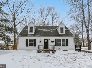 323 Burman Ln, Fredericksburg, VA 22407