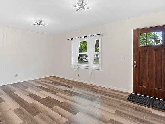 4th image of 3210 Bon Air Ave NW