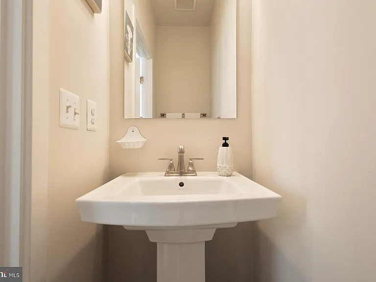 4112 Shirley Rose Ct — Photo 18