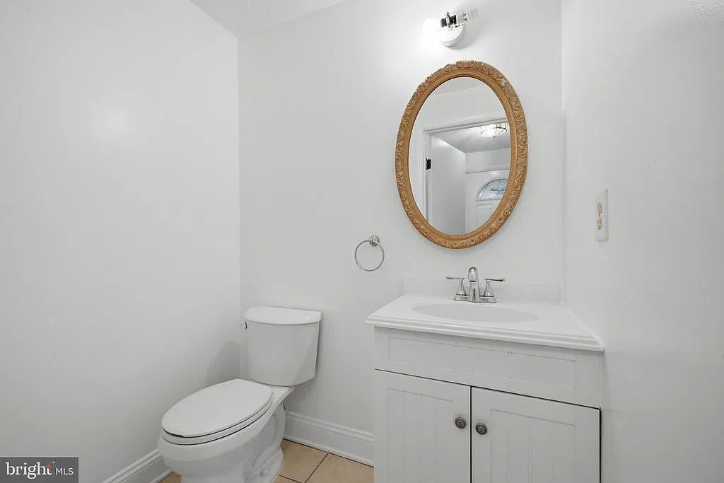 3 bed, 3.5 bath, 1240 sqft, $2,750 — Photo 4