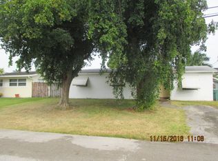 5711 SW 57th St, Davie, FL 33314