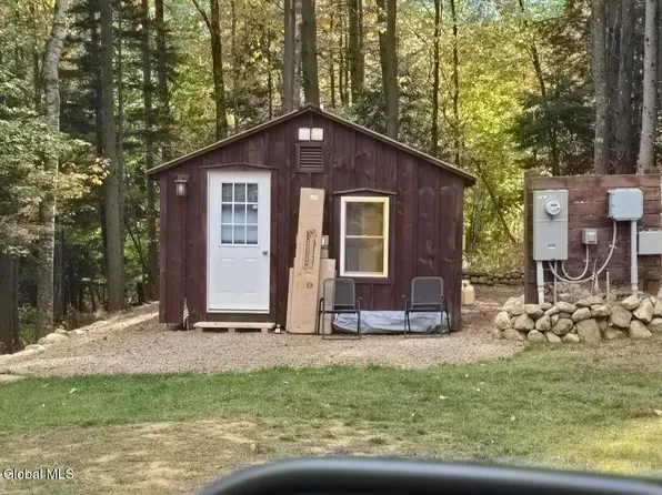 111 Oak Mountain Drive, Speculator, NY 12164