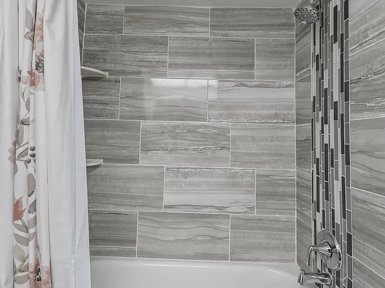 4920 Locust St NE #115 — Photo 14