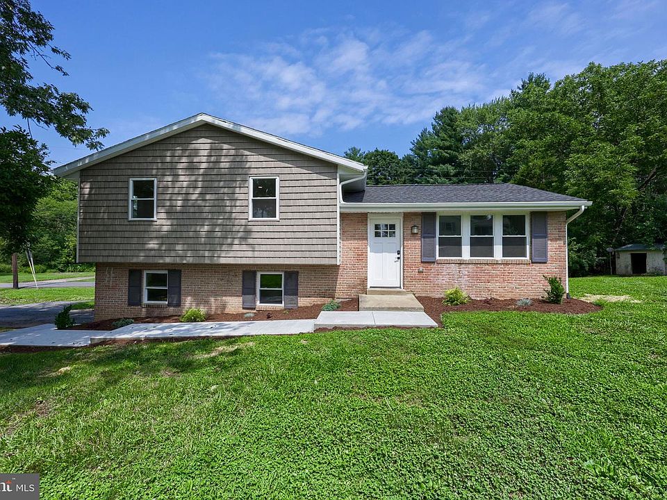 1st image of 100 Spring Meadow Ln