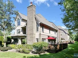 223 Cambridge Oaks, Park Ridge, NJ 07656