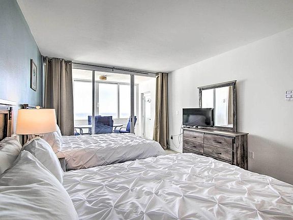 2nd image of 4040 Galt Ocean Dr #231