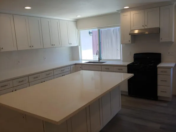 5332 Prosperity Ln, San Diego, CA 92115