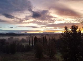 9951 Hillview Dr, Palo Cedro, CA
