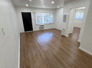 5739 Halbrent Ave APT 25, Van Nuys, CA 91411