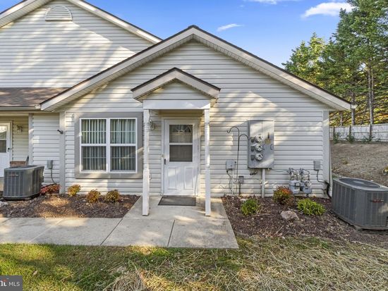 2010 Rudy Serra Dr Unit C, Sykesville, MD 21784