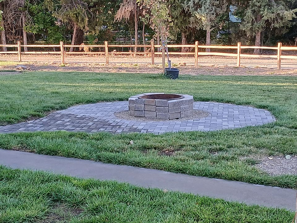 1st image of 550 Ada Rd