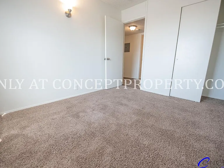 Foothill Terrace — Photo 234