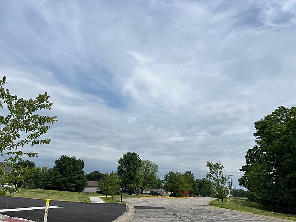 4th image of 7492 W Raymond Run