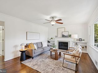 3333 Slade Run Dr, Falls Church, VA 22042