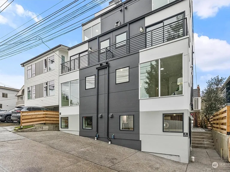 9234 35th Ave SW #A — Photo 8