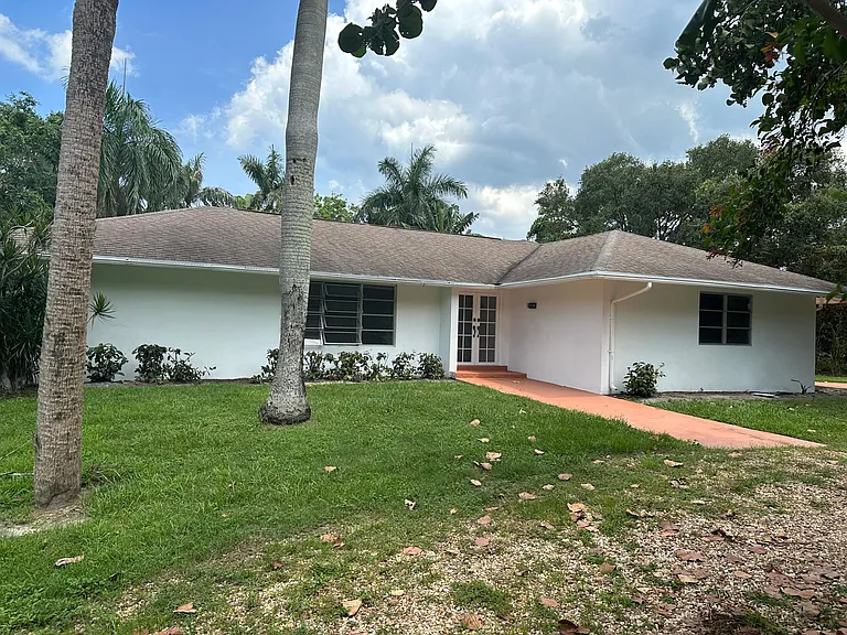 1 Indialucie Pkwy — Photo 2