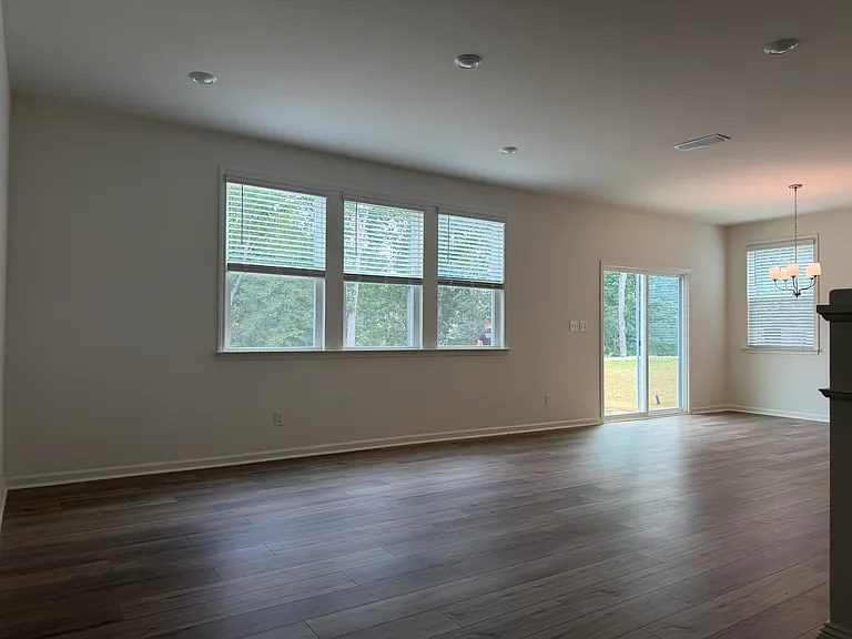 2409 Abbot Hall Dr — Photo 14