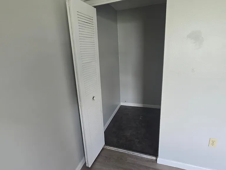 1802 Barton Dr #2 — Photo 11