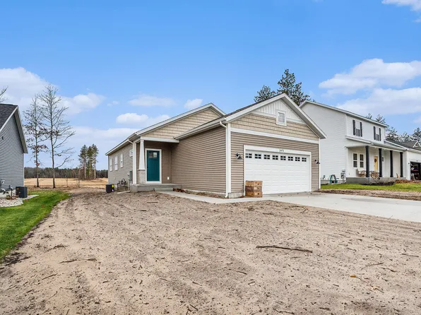 2471 Hawk Dr, Muskegon, MI 49444