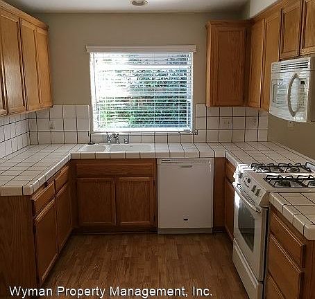 5th image of 148 Tyson Ct