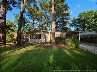 627 Rock Spring Rd, Fayetteville, NC 28314