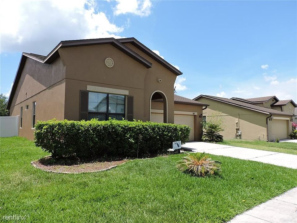 1st image of 916 La Terraza Ln