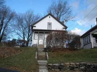 4 Fielding St, Worcester, MA 01603