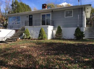 94 Lakeshore Dr E, Kent Lakes, NY 10512