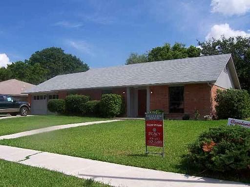 1st image of 4535 BRIARWICK DR
