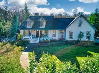 401 Woodward Way, Lakeport, CA 95453