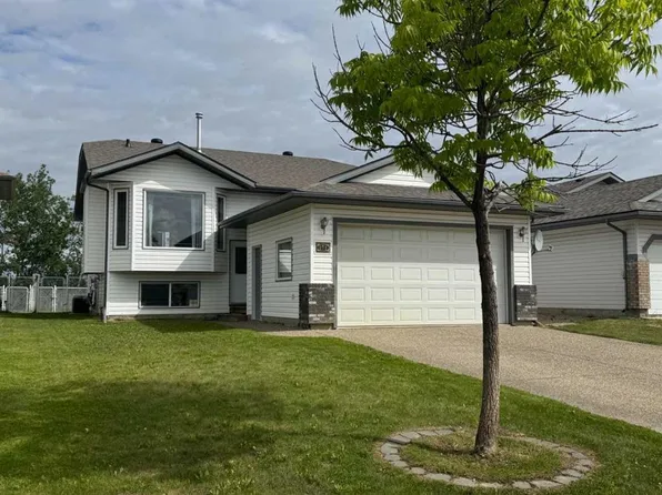171 SE Pinnacle Way, Grande Prairie, AB T8W 2S9