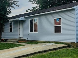 206 Hayes Ave, Romeoville, IL 60446