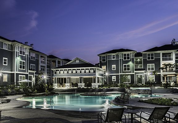 3rd image of 4400 College Park Dr APT 237