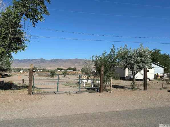 5405 Desert Ln, Silver Springs, NV 89429